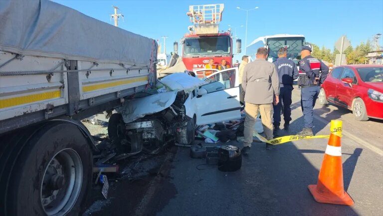 aksarayda kaza anne hayatini kaybetti mF7aiLfA