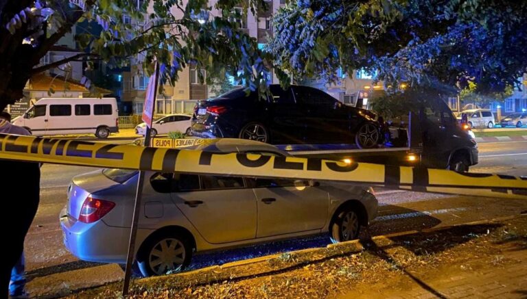 kirklarelinde otomobilin carptigi yaya oldu hfQT1UAm