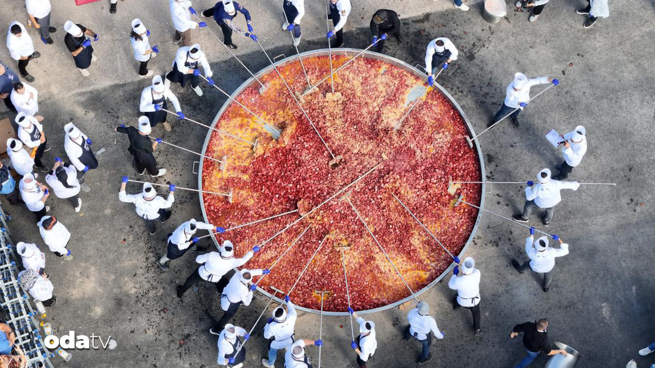 sucuklu yumurta rekoru kirildi Fxqq6uZW