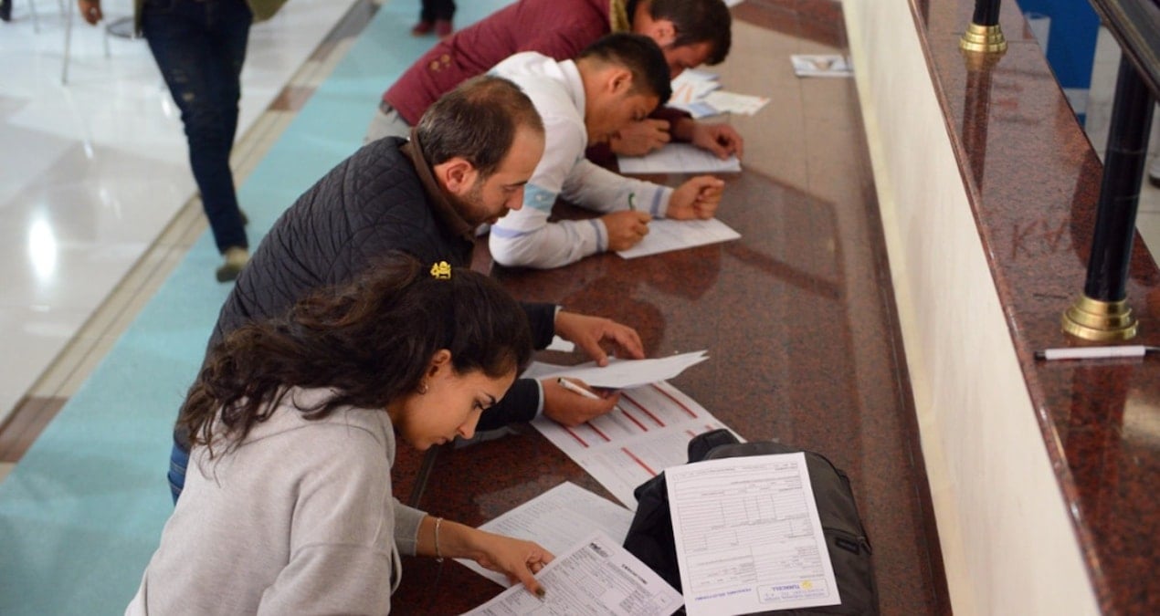 universitelinin is umudu garsonluk OcYZDx3M