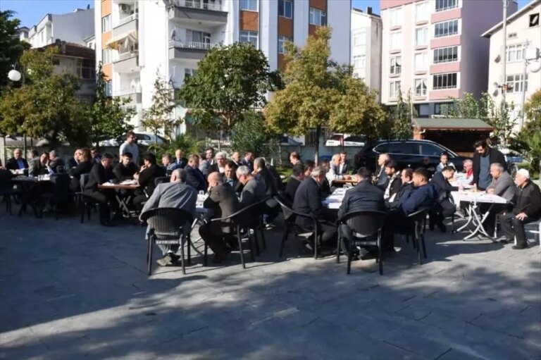 alacamda muhtarlar gunu kutlandi TeMNGB2f.jpg