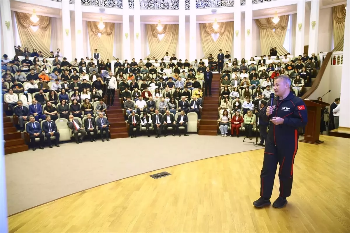 alper gezeravci azerbaycanda uzay sunumu yapti eTv3wglx.jpg