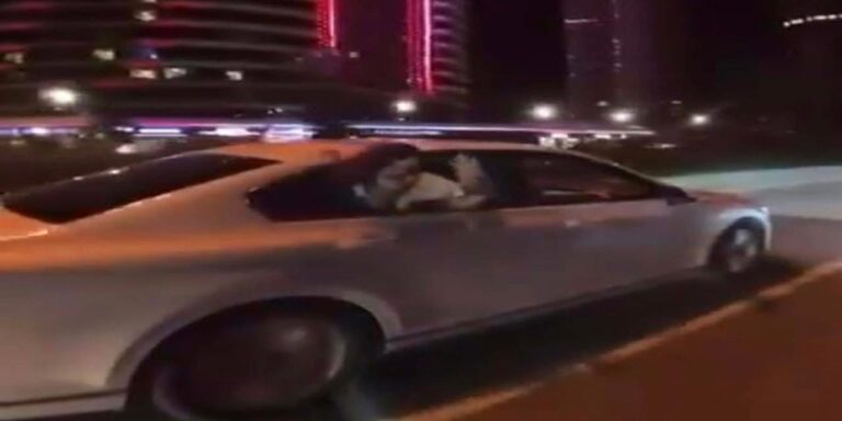 korsan takside dehset dolu anlar B3OiaAKB.jpg