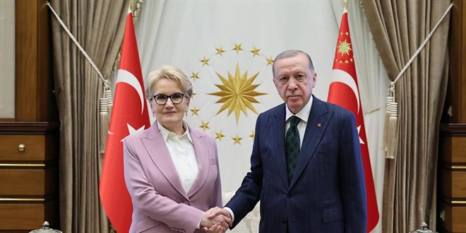 sessizligini bozdu meral aksenerden aylar sonra ilk mesaj juCUM34e.jpg