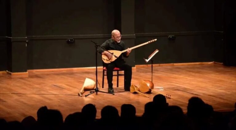 anadolu universitesinde turku konseri 8HBLBEFF.jpg