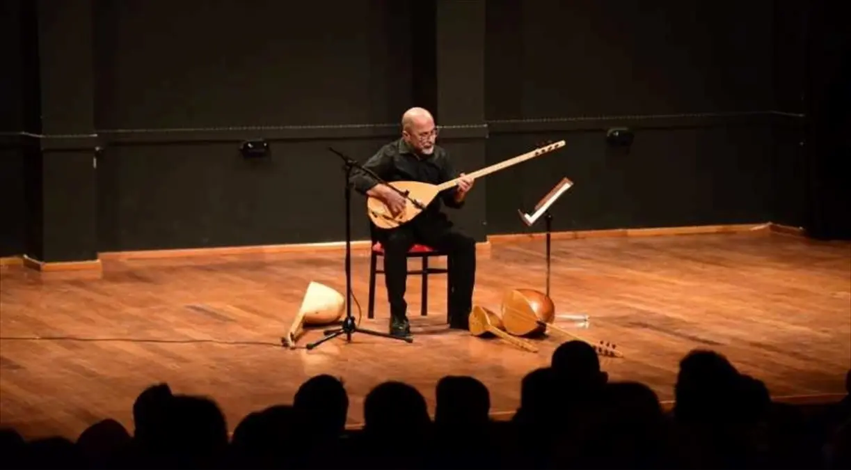 anadolu universitesinde turku konseri 8HBLBEFF.jpg