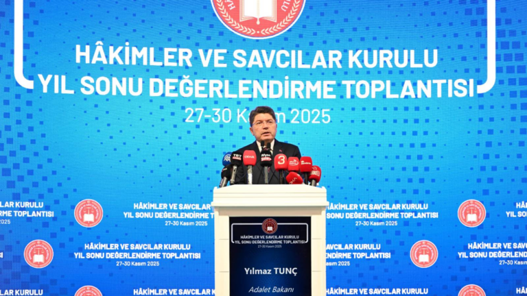 bakan-tunc-bugunku-sistemi-karalamaya-calisanlar-gecmisteki-uygulamaya-baksin-al-gulum-ver-gulumdu-n6VvmxxD.png