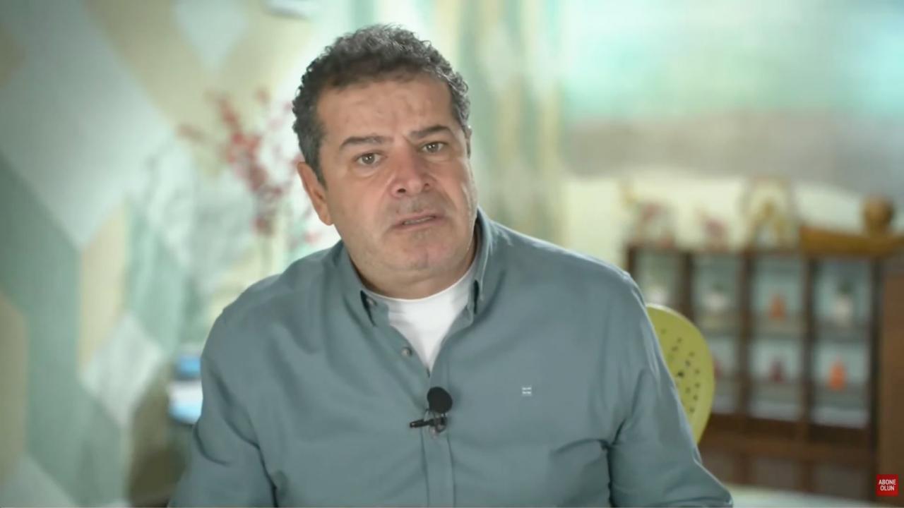 beni en cok elestirenler ak partiye neden ana avrat sovmuyorsun diyen muhalifler Ov7EbjqD.jpg