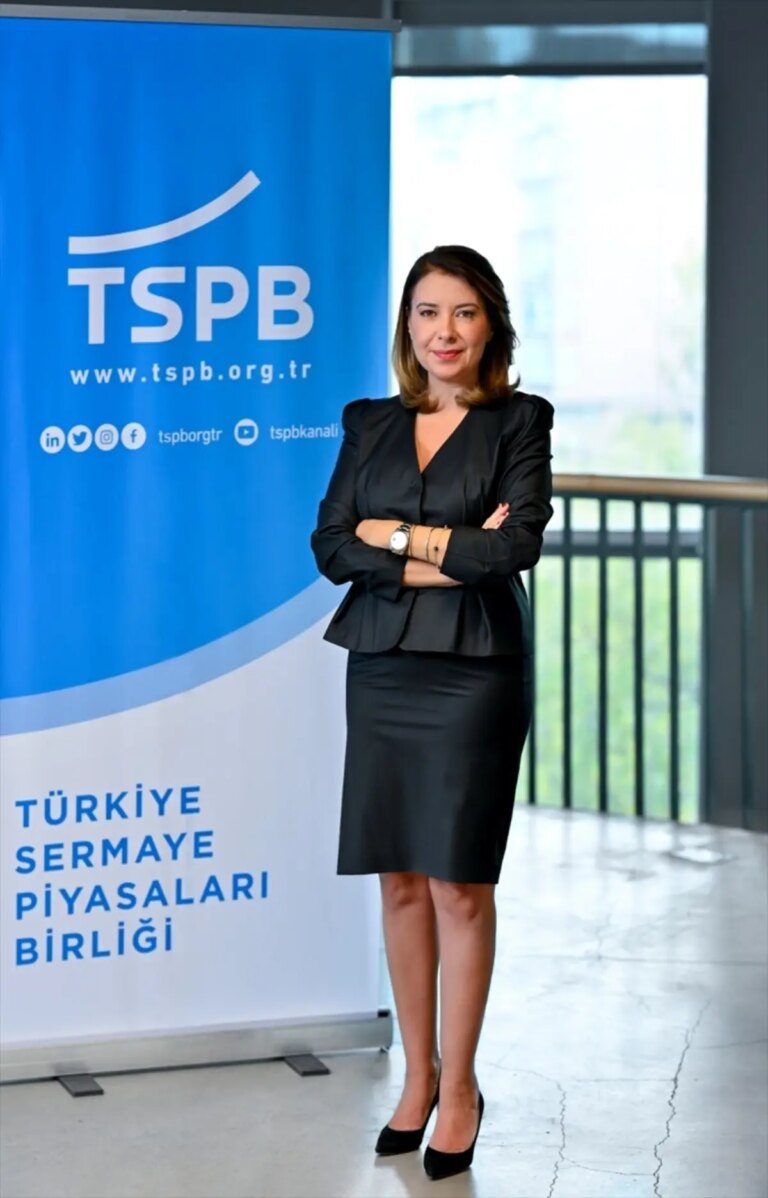sermaye-piyasalarinda-2025-beklentileri-KNdcqk9V.jpg