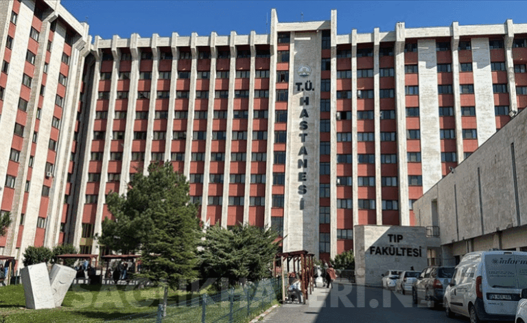 trakya-universitesi-hastanesinde-hayalet-mesai-skandali-saglikcinin-1-saati-buharlasiyor-saglik-haberi-NCWHZ61N.png