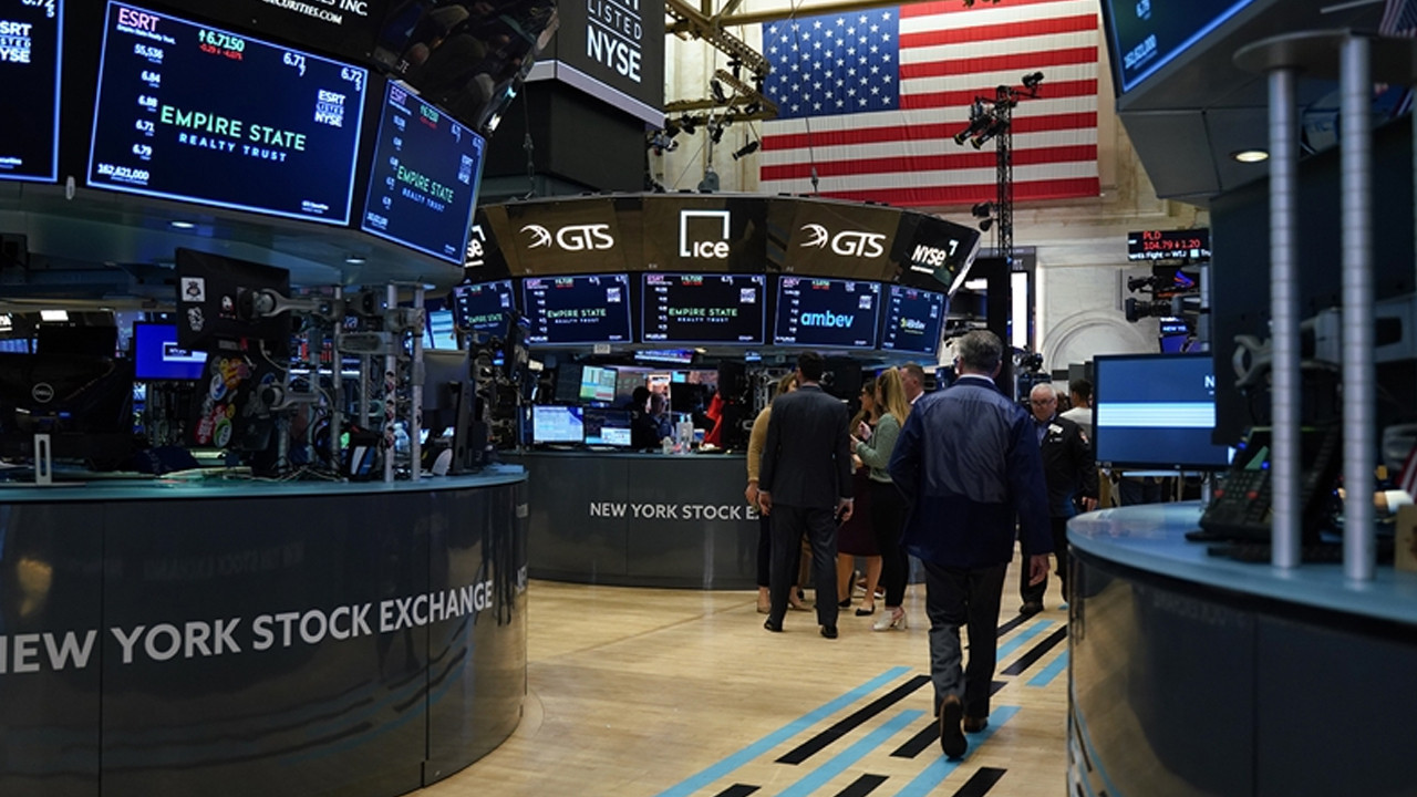 New York Borsası Karışık Kapanış Gerçekleştirdi