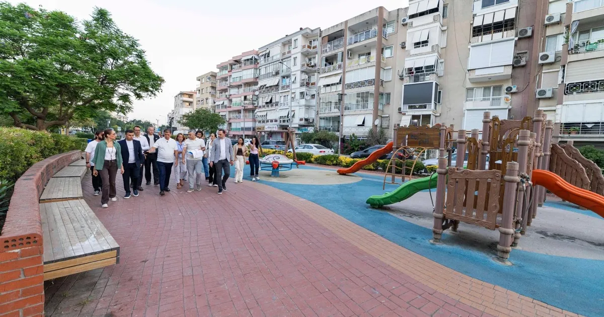 Izmir karsiyakaya kesintisiz bisiklet yolu geliyor 7FE3Pm3f